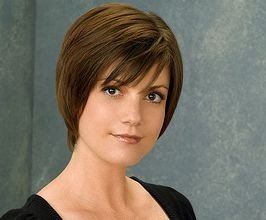 Zoe McLellan - Professional null Speaker