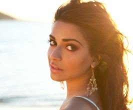 Nadia Ali - Professional null Speaker