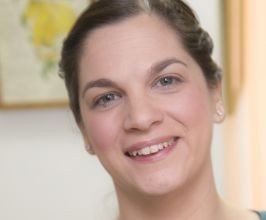 Jolie Kerr - Professional null Speaker