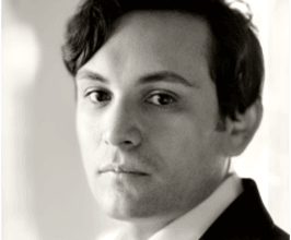 Simon Van Booy - Professional null Speaker