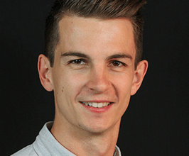 Rodrigo Davies - Professional null Speaker