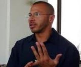 Robert Torres - Professional null Speaker