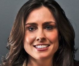 Chloe Sladden - Professional null Speaker