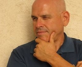 Shimon Schocken - Professional null Speaker