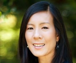 Aileen Lee - Professional null Speaker