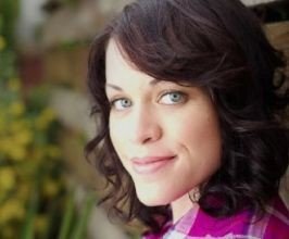 Joy The Baker - Professional null Speaker