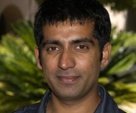 Ravi Kapoor - Professional null Speaker