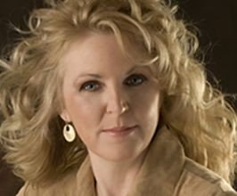 Julie Papievis - Professional null Speaker