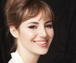 Louise Bourgoin - Professional null Speaker