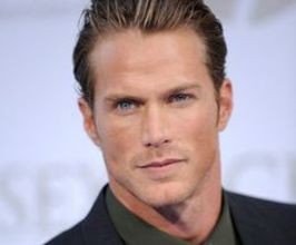 Jason Lewis - Professional null Speaker