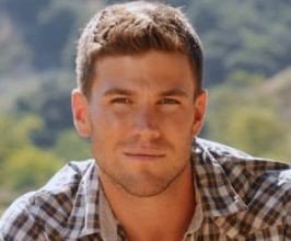 Austin Stowell - Professional null Speaker