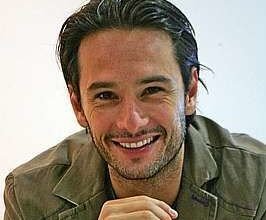 Rodrigo Santoro - Professional null Speaker