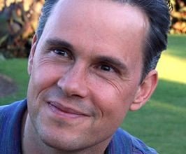 Robert Holden - Professional null Speaker