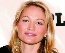 Sarah Wynter - Professional null Speaker