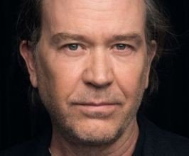 Timothy Hutton - Professional null Speaker