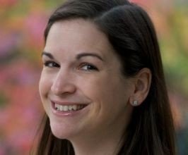 Sarah Dessen - Professional null Speaker