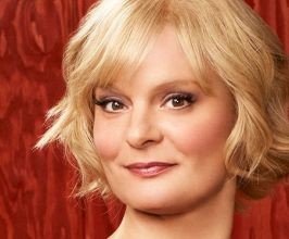 Martha Plimpton - Professional null Speaker