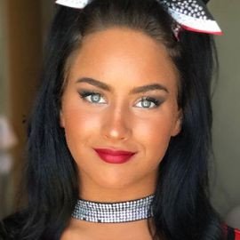 Gabi Butler - Professional Speakers Booking