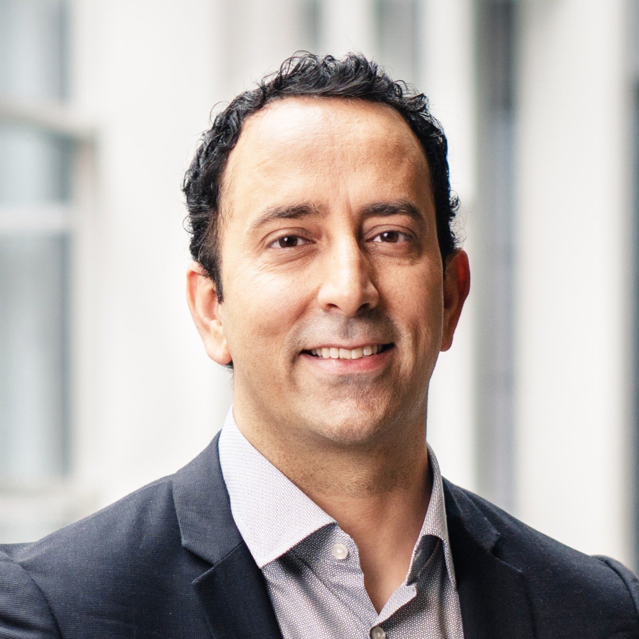 Ian Khan - Professional Speakers Booking