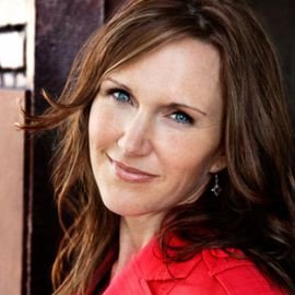 Anea Bogue - Professional null Speaker