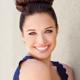 Jaclyn Betham - Professional null Speaker