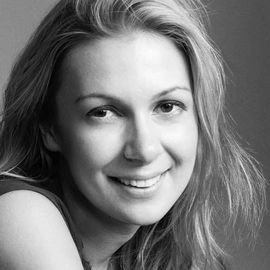 Lucy Alibar - Professional null Speaker