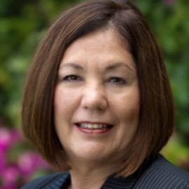 Nicki Keohohou - Professional null Speaker