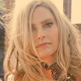 Aimee Mann - Professional null Speaker
