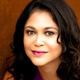 Sandra Guzman - Professional null Speaker