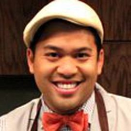 Arnold Myint - Professional null Speaker