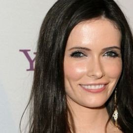 Bitsie Tulloch - Professional null Speaker