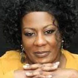 Holly Jennings - Professional null Speaker