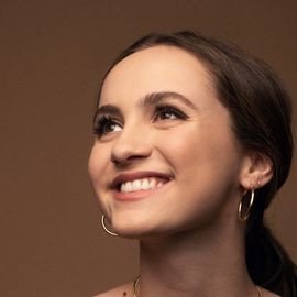 Maude Apatow - Professional null Speaker