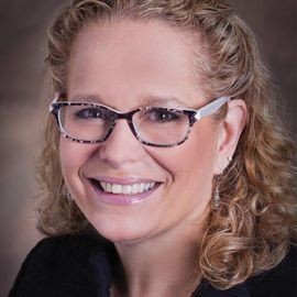 Lili Brillstein - Professional null Speaker