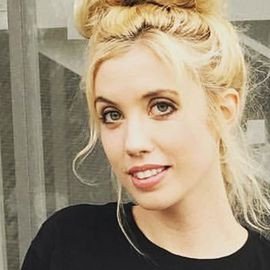 Laura Clery - Professional null Speaker