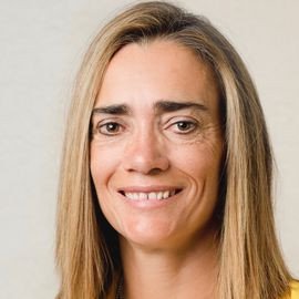 Lucy Hone - Professional null Speaker