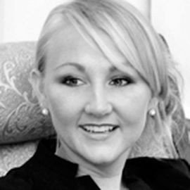 Heidi Elnora - Professional null Speaker