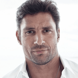 Manu Bennett - Professional null Speaker