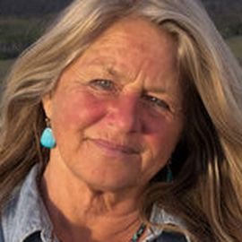 Gretel Ehrlich - Professional null Speaker