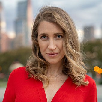 Natalie Stavas - Professional Speakers Booking