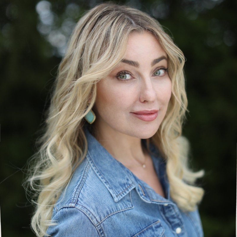 Sarah Frey - Professional Speakers Booking