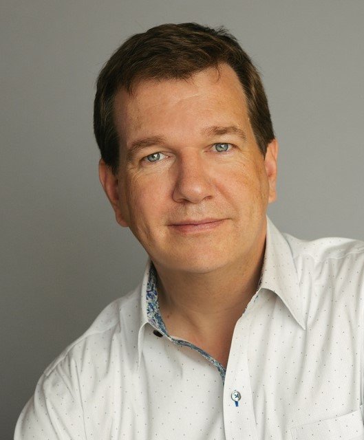 Ashley Goodall - Professional null Speaker