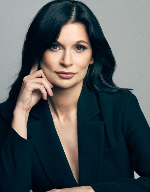 Julia Haart - Professional Speakers Booking