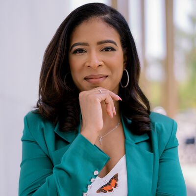 Tia White - Professional Speakers Booking