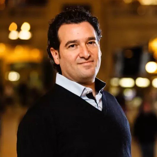 Daniel Levine - Professional Speakers Booking