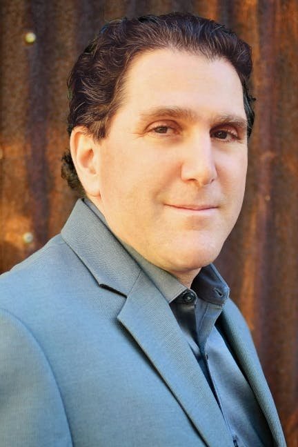 Nolan Gasser - Professional null Speaker