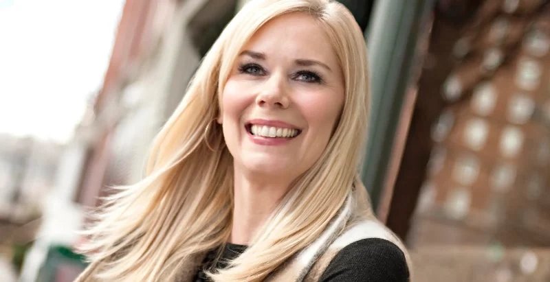 Leanne Morgan - Professional null Speaker