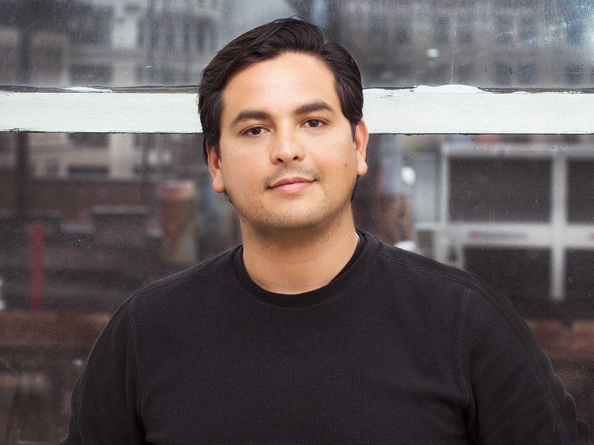 Oscar Salazar - Professional null Speaker