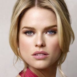 Alice Eve - Professional null Speaker