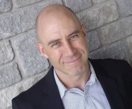 Steve Jones - Professional null Speaker